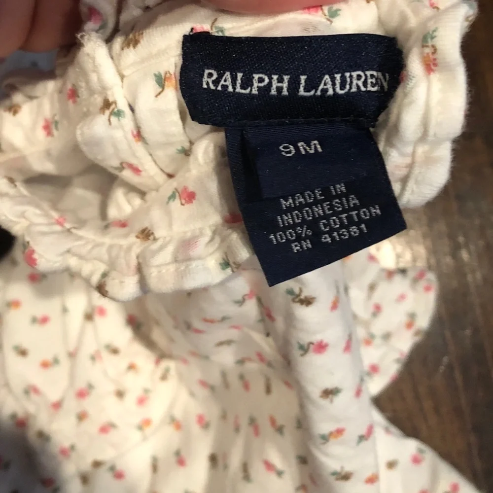 Sweet White Floral Print Ruffled Long-Sleeve Top 9 months 🌹🎀RL